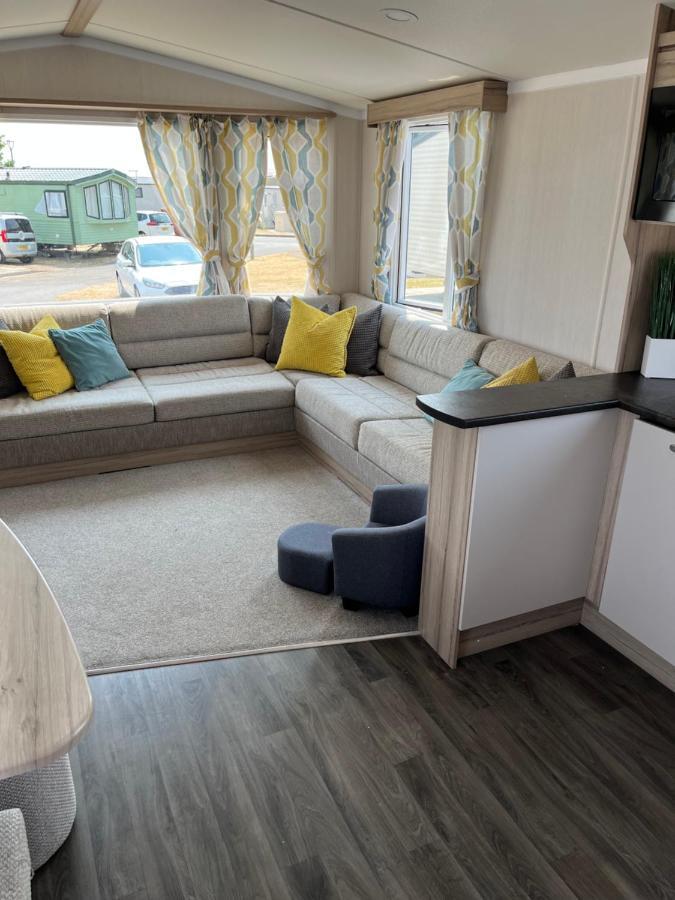 Beautiful Caravan In Trecco Bay! 74 Sycomore Bridgend  Ngoại thất bức ảnh